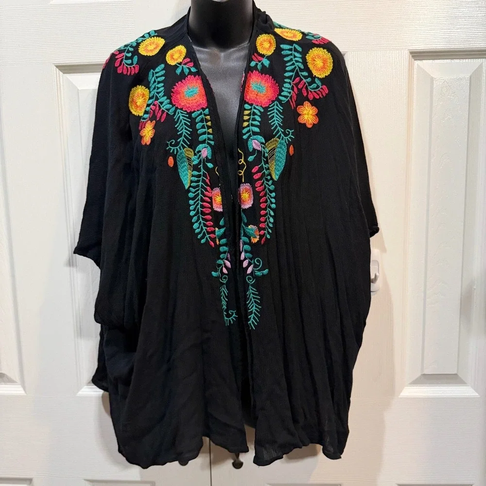 Umgee Embroidered Kimono Cardigan Black Floral‎ Boho Wrap S/M